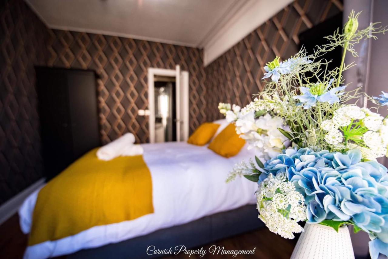 River Street Apartments トルーロー エクステリア 写真