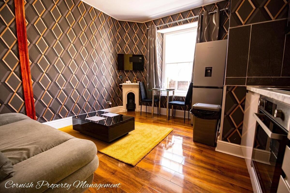 River Street Apartments トルーロー 部屋 写真